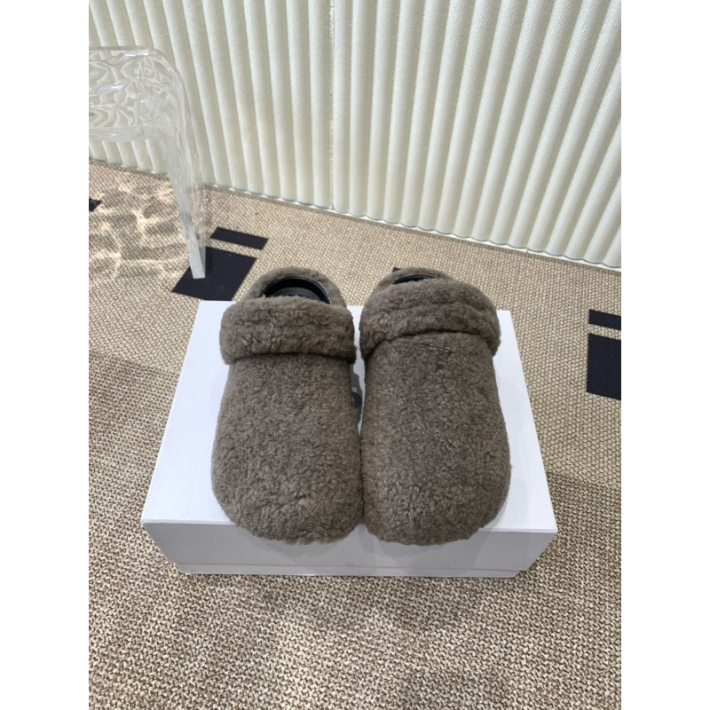 Other Slippers